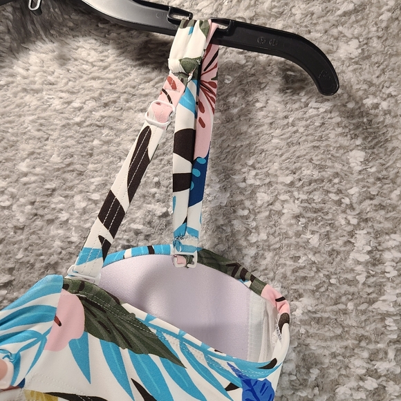 Coco Reef Bra Sized 38C One Piece Swimsuit Floral Tropical Underwire Lined Nylon - Picture 6 of 11